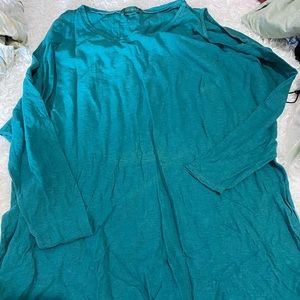 Cut loose cold shoulder tunic